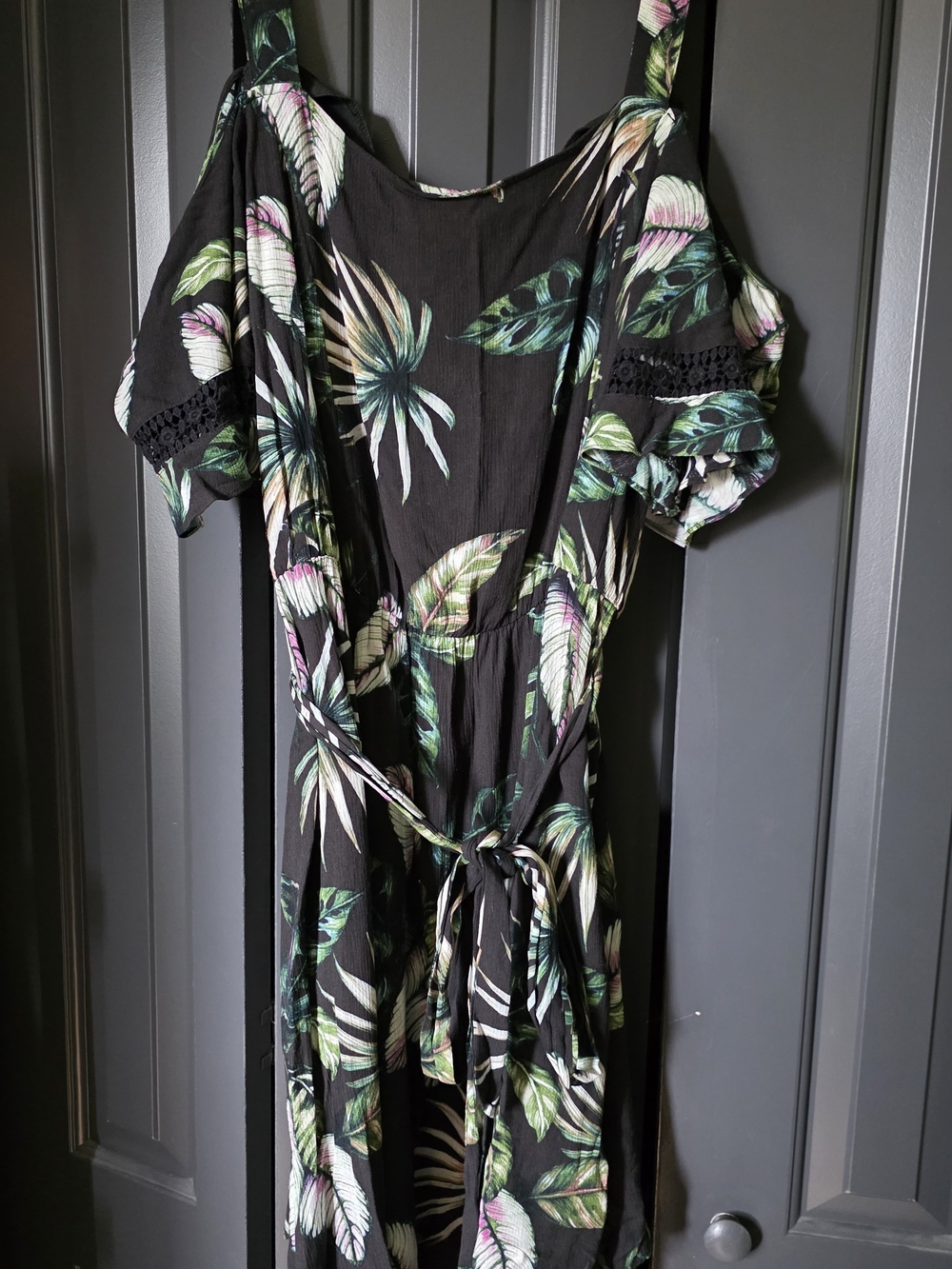 City Chic Black Tropical Print Midi Dress